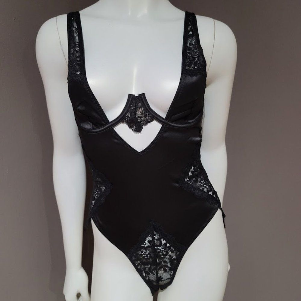 Fredericks of Hollywood Parissa Satin Teddy Lingerie